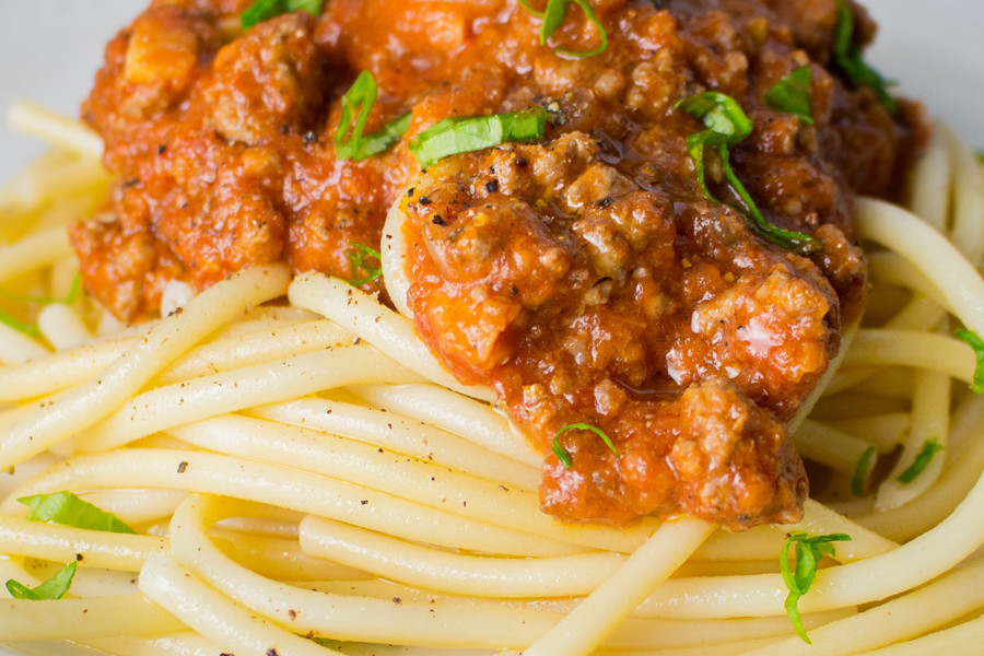 Meaty Spaghetti Sauce - Cooking Maniac