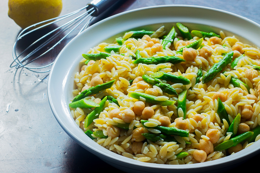 Lemony Asparagus Orzo might be the easiest salad in the world. It is light and flavorful. It could be served as a side dish or starter. Enjoy it today!
