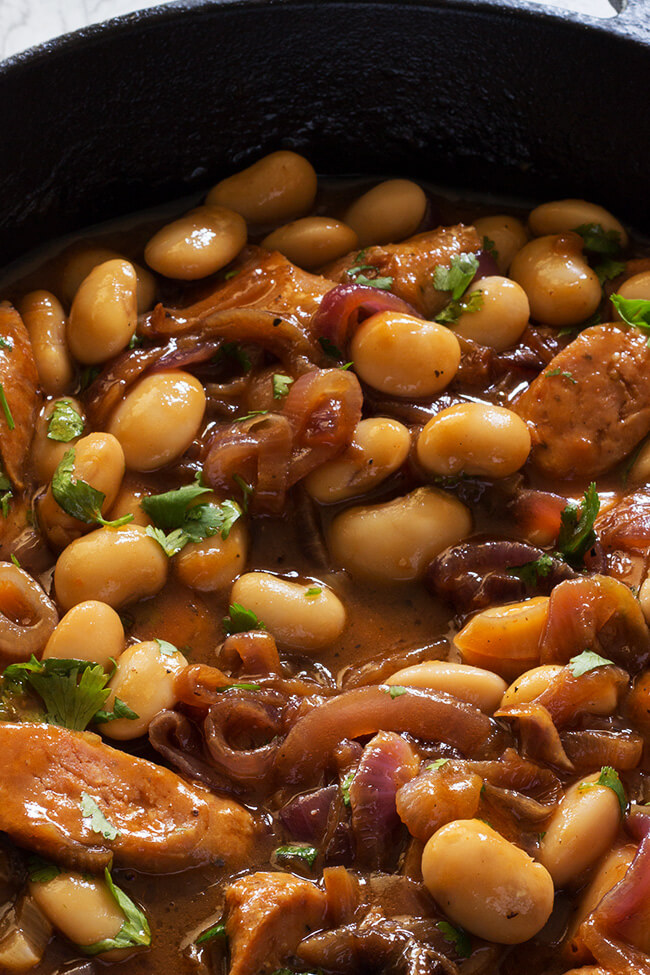 Sausage and Butter Beans in Onion Gravy is the perfect go to recipe for those days when you want something wholesome and at the same time super fast and easy.