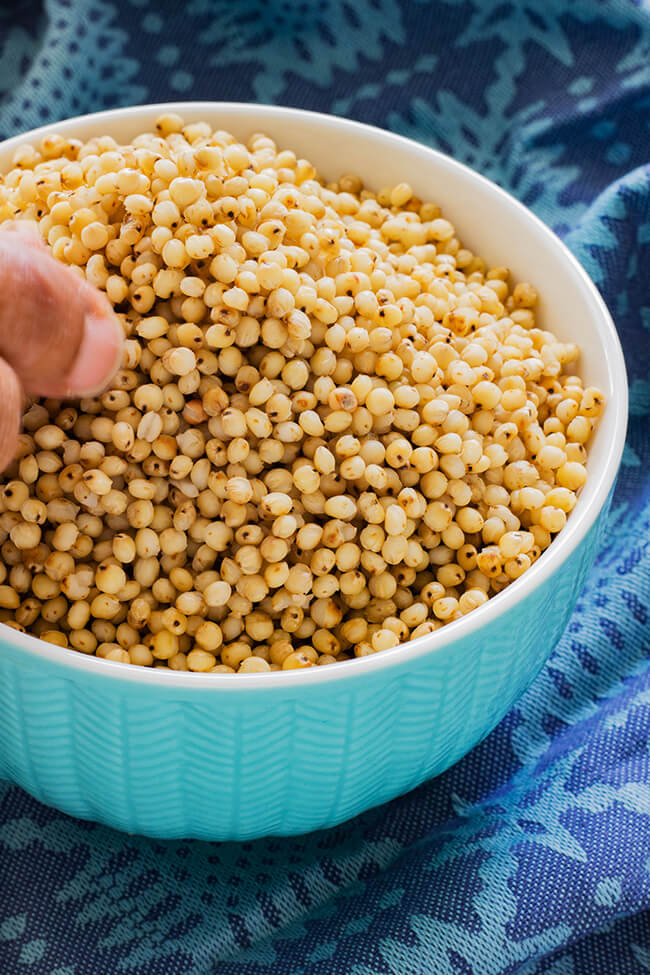 This recipe on how to cook sorghum is easy to follow and helpful. Sorghum is packed full of health benefits and is very versatile. 